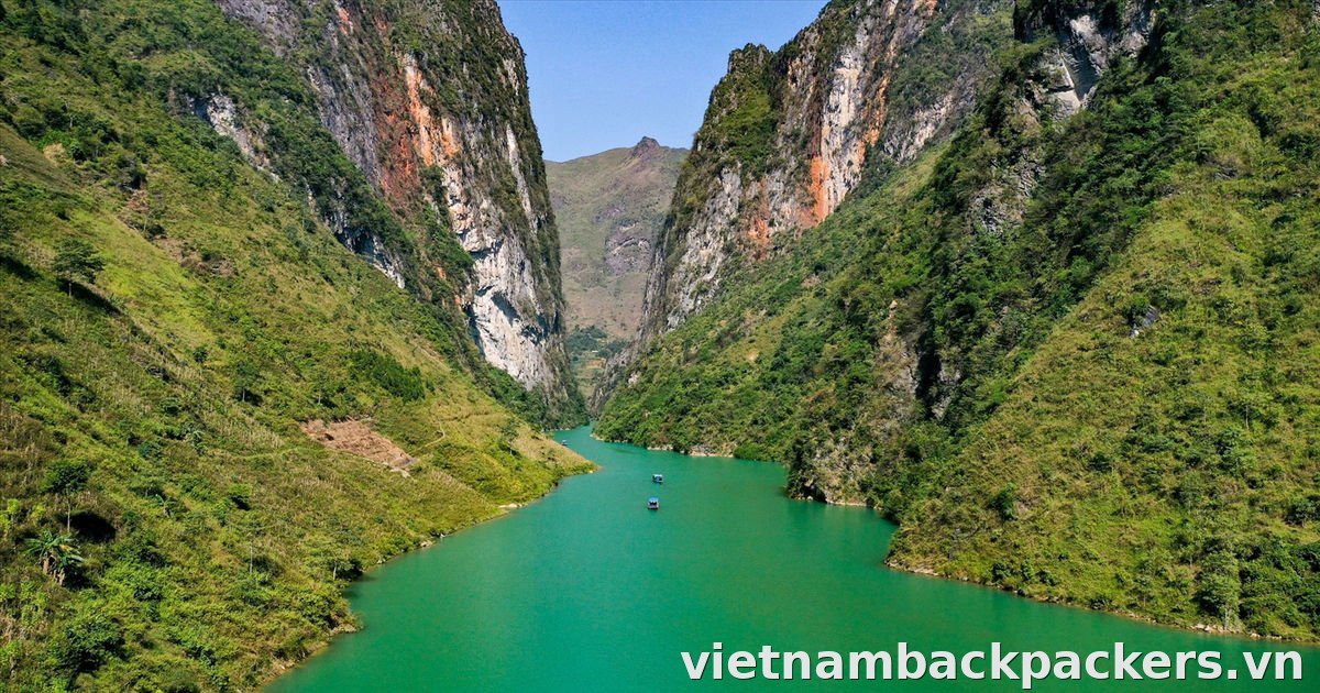 Hẻm vực Tu Sản
