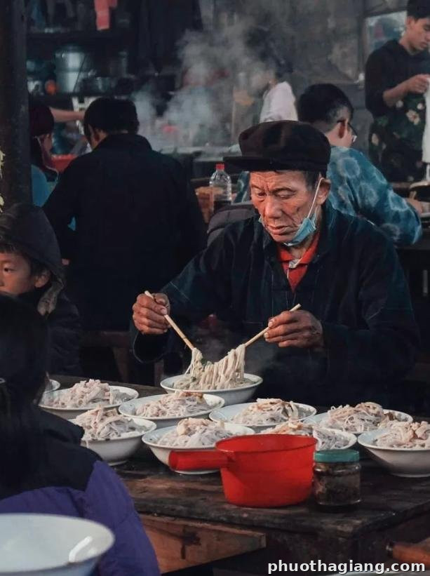 Phở chua