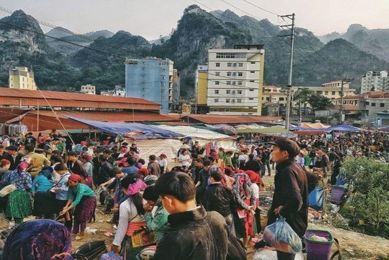 Chợ phiên Đồng Văn: họp khi nào, đi thế nào và cần lưu ý gì